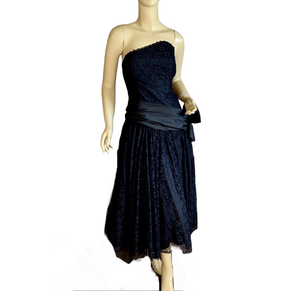 VINTAGE 1980'S BY CAROL BLACK LACE STRAPLESS MIDI PARTY DRESS W/SATIN BOW (6) - Picture 6 of 15